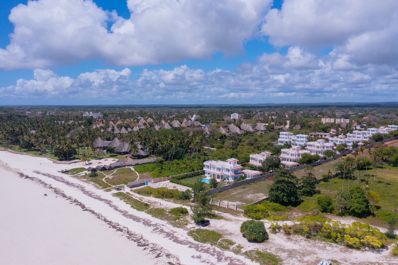 Vacation Home Site - Tropical Setting